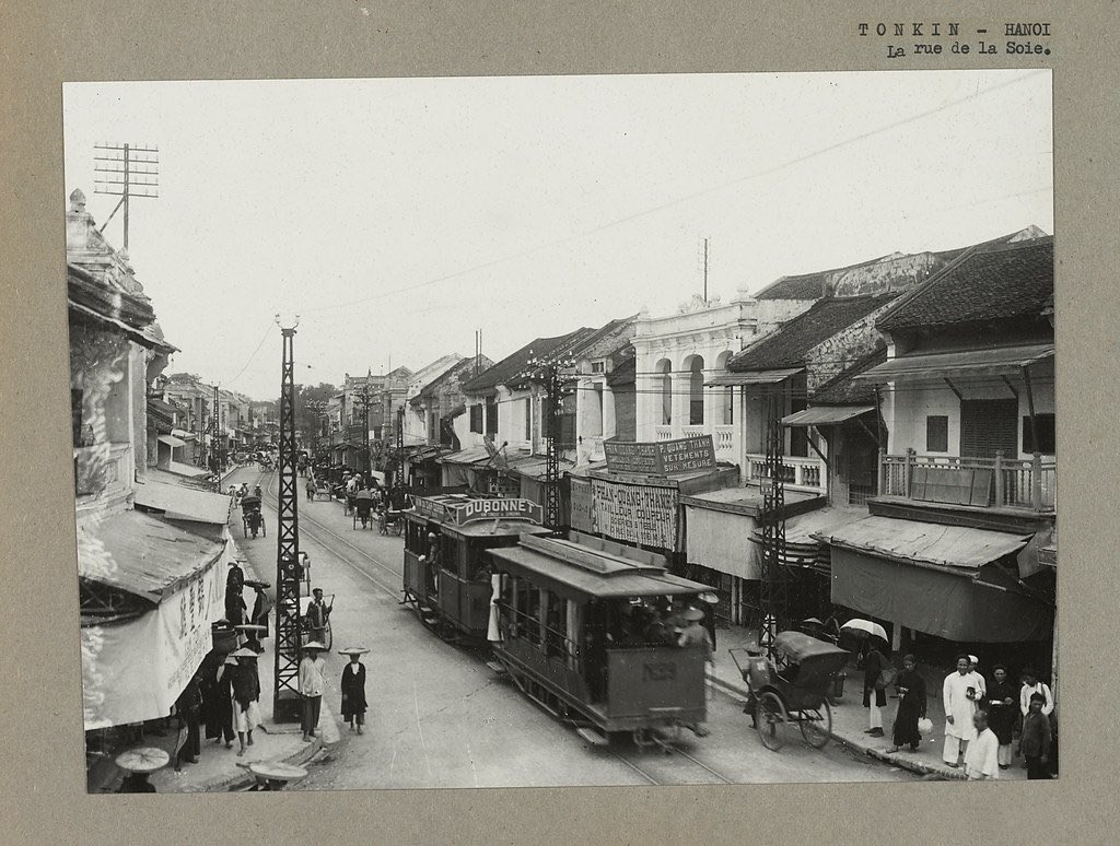 AnhPH889's tweet photo. Hanoi 100 years ago https://t.co/cL4hcsNdj1