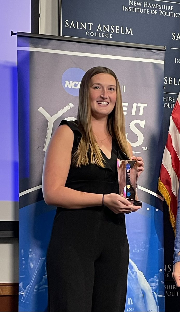NCAA's tweet photo. Senior @sarahgatehouse_ is this year's @NCAADII field hockey #Elite90 award recipient! 🙌

📚 4.0 GPA
🏅 sport management 
🏑 @KUFieldHockey 

#D2FH https://t.co/KHp7UKZvxv
