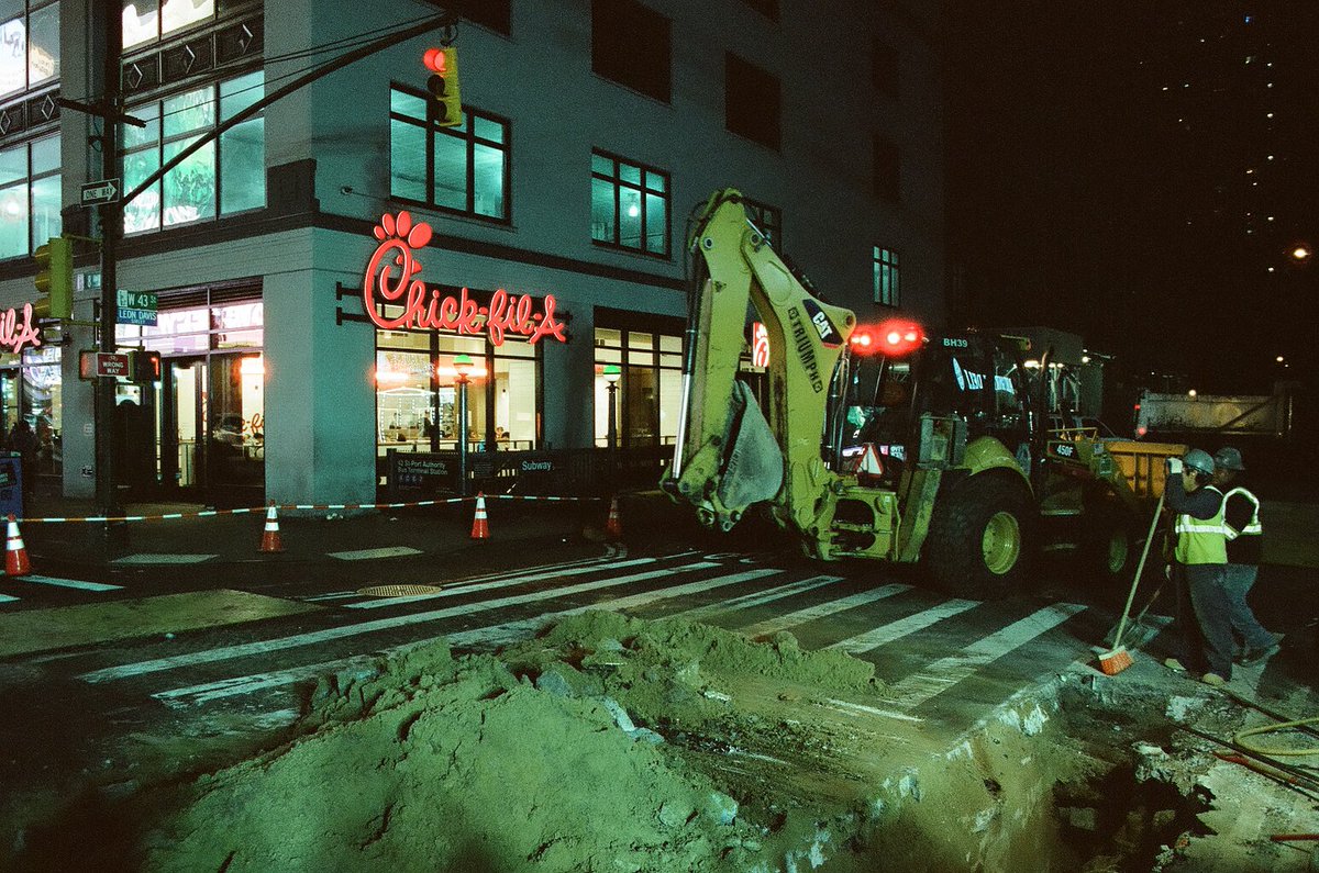 johnnysecko's tweet photo. Midtown Manhattan

#35mm 🎞️ https://t.co/nOVctkRcP5
