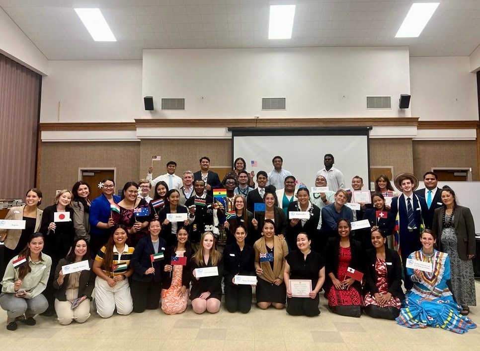 PIDP_EWC's tweet image. Congratulations to @byuhawaii&apos;s political science students on a stellar Model UN based on #UNFCCC! The debates were especially timely as the Pacific embarks on the road to #COP28. Mahalo and fa&apos;afetai tele lava to Prof. Christina Akanoa for her hard work and for inviting #PIDP!