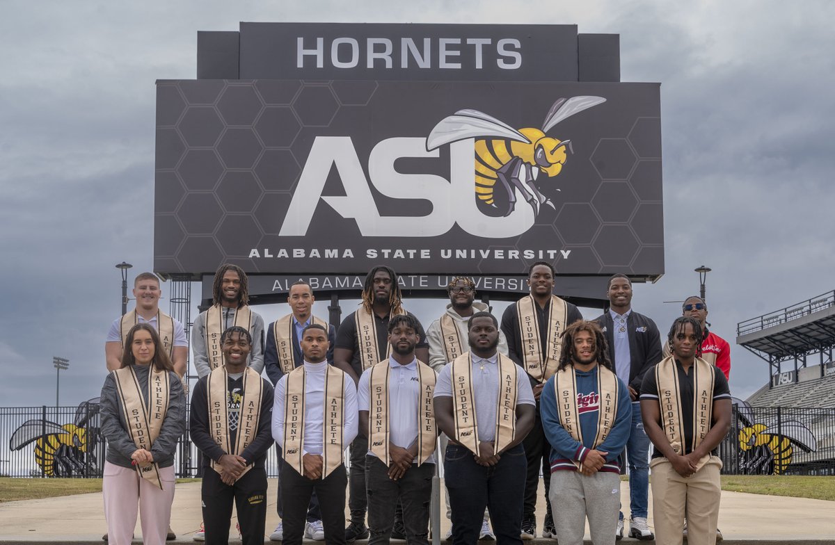 We got a chance to celebrate our graduating student-athletes this week

#SWARMAS1
