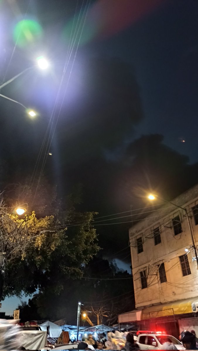 evelyncoc3's tweet photo. #incendio #Cuauhtémoc #plazaoasis tétrico https://t.co/tmvq46U6IK