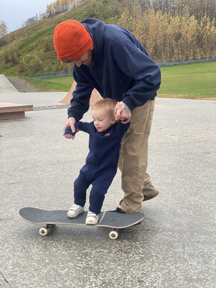 ColbyorGumbo's tweet photo. @horsepower I got back into it this year. I needed something to get out of the house and something to introduce my son to. No super sick clips, just a sloppy crook https://t.co/zdRPOllSoS