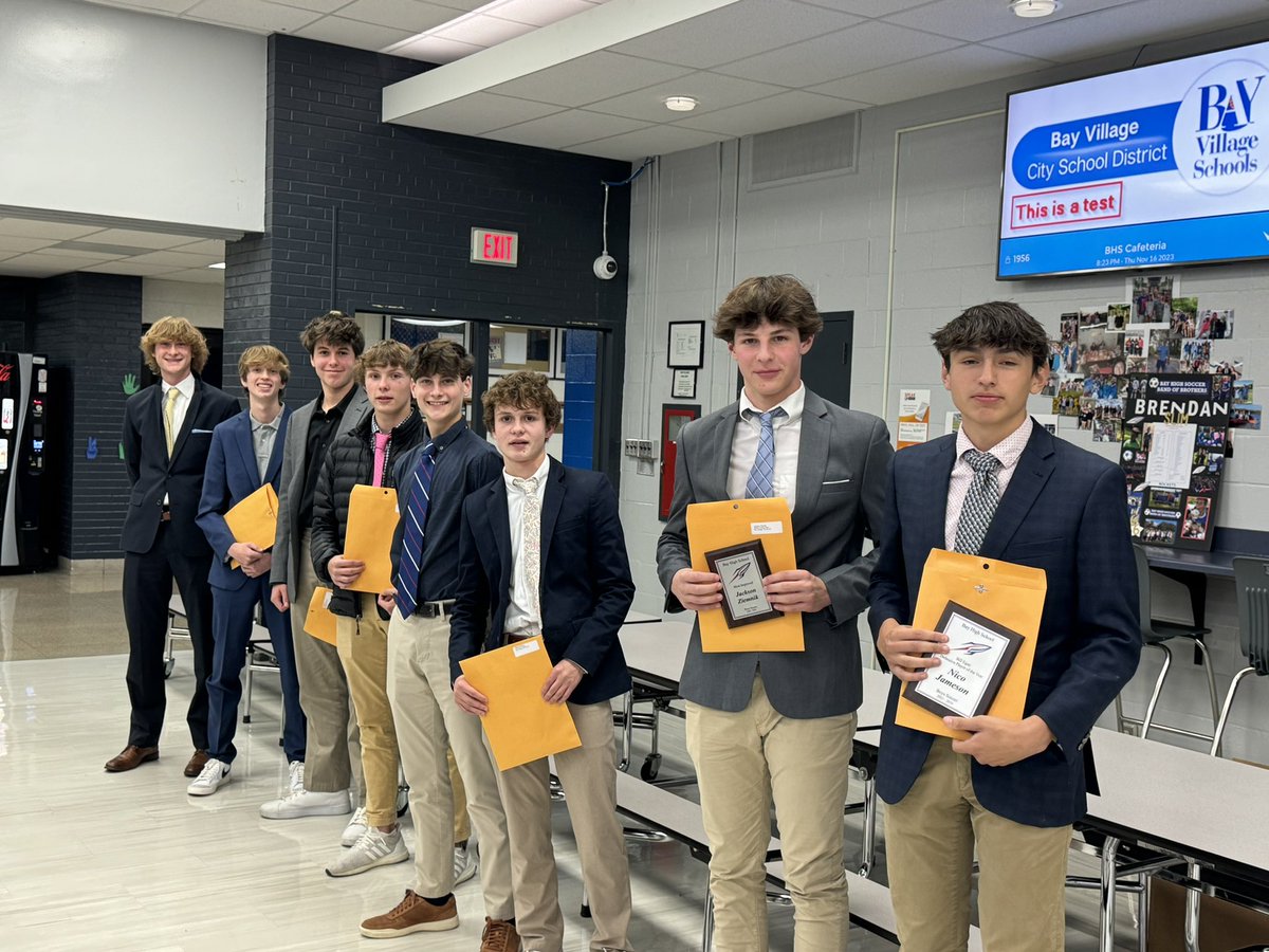 RobertDoughert5's tweet image. Bay High Boys Soccer now that’s a wrap 2023
District Champions Regional finals. Elite 8.