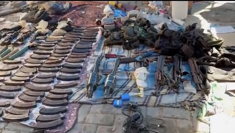 cosmorosebtc's tweet photo. This is the massive cache of Hamas weapons found at Shifa Hospital in Gaza? This is your average American gun collection. I know Texans with more weapons than this. Gimme a fuckin break. https://t.co/13aPmqrh0A