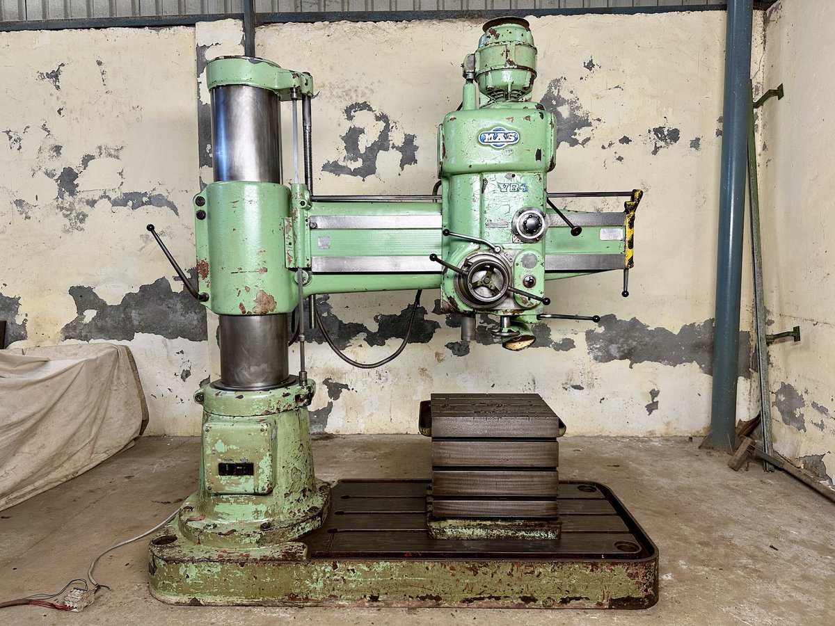 LibertyMetMach's tweet photo. Radial Drilling Machine - MAS VR4 - 50 mm Capacity

#radialdrill #radialdrillingmachine #radialdrilling #radialdrills #drilling #drillingmachine #drillingmachines #drillmachine #drillmachines #masvr4 #madeinczech #madeinczechoslovakia #masradialdrill #masczech #machinery https://t.co/tSUukSWKeR