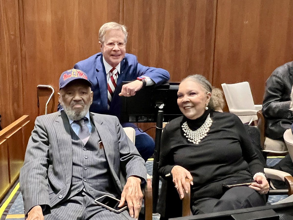 Jeff Vitter tweet media