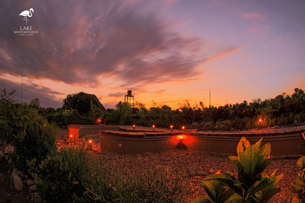 Lake Munyanyange Caves Lodge tweet media