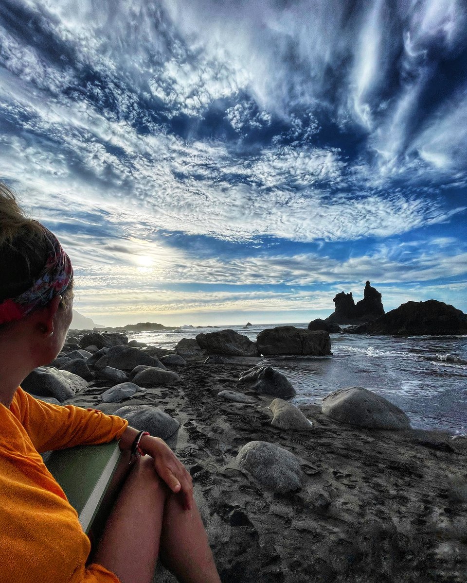 SanlesT's tweet photo. ✨ Donde mi alma quiere estar …

#FelizViernes #SlowLife #TBT #mimar #ElVeranoEsUnaActitud #sol #arena #mar #Benijo #SantaCruzDeTenerife #Tenerife #SlowLife #ElEncantoDeLaVidaSimple #MedicinaParaElAlma https://t.co/CN0KMtesfK