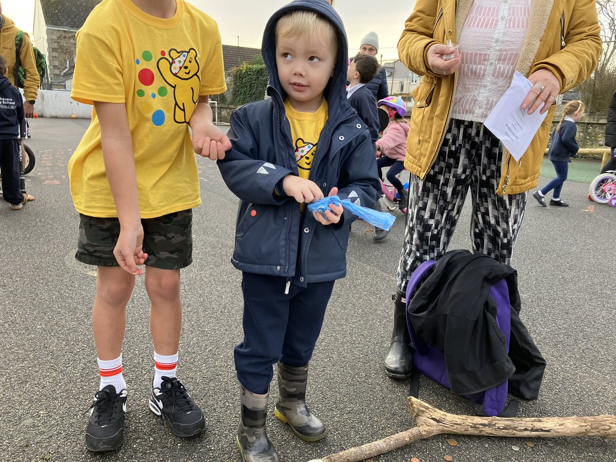 Christine Butler (@cbutlerbbc) on Twitter photo Itās that time of year again! Whoop whoop! #Pudsey made a surprise visit at #GoonhavernSchool this morning to help children fill in Pudsey,s face on the playground <a href="/BBCCornwall/">BBC Cornwall</a> <a href="/ChurchfieldJE/">James Churchfield</a> Itās that time of year again! Whoop whoop! #Pudsey made a surprise visit at #GoonhavernSchool this morning to help children fill in Pudsey,s face on the playground <a href="/BBCCornwall/">BBC Cornwall</a> <a href="/ChurchfieldJE/">James Churchfield</a>
