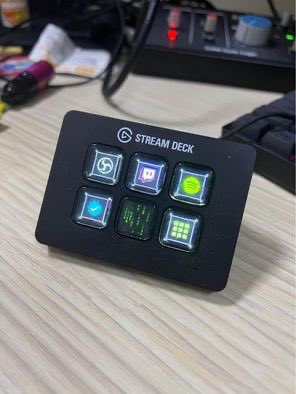 slofyo's tweet photo. Been wanting to sell off my stream deck mini for awhile anyone interested rm350 https://t.co/XYyvVssrtB