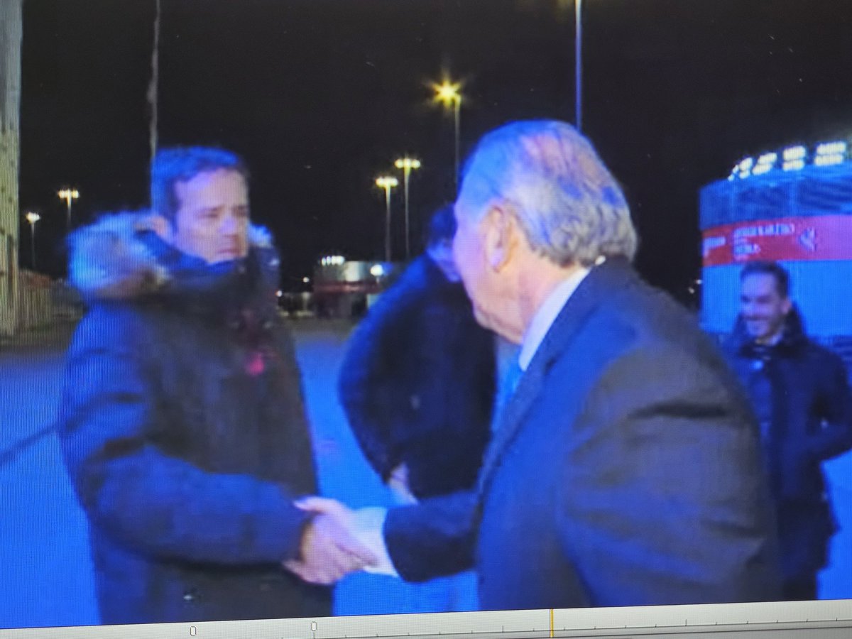 Hola, el lunes 20 a las 19,45 y 00.30, estrenamos en <a href="/teledeporte/">Teledeporte</a> <a href="/rtveplay/">RTVE Play</a> el 3ercapítulo, dedicado al <a href="/ratonayala11/">Ruben raton Ayala</a> "El retorno del Ratón". Con <a href="/sipinsipoide/">Roberto</a> en la realización y <a href="/Los50Atleti/">Los 50</a> en su empeño (👏👏👏) de traer al Ratón a España 50 años después. Es, una maravilla.