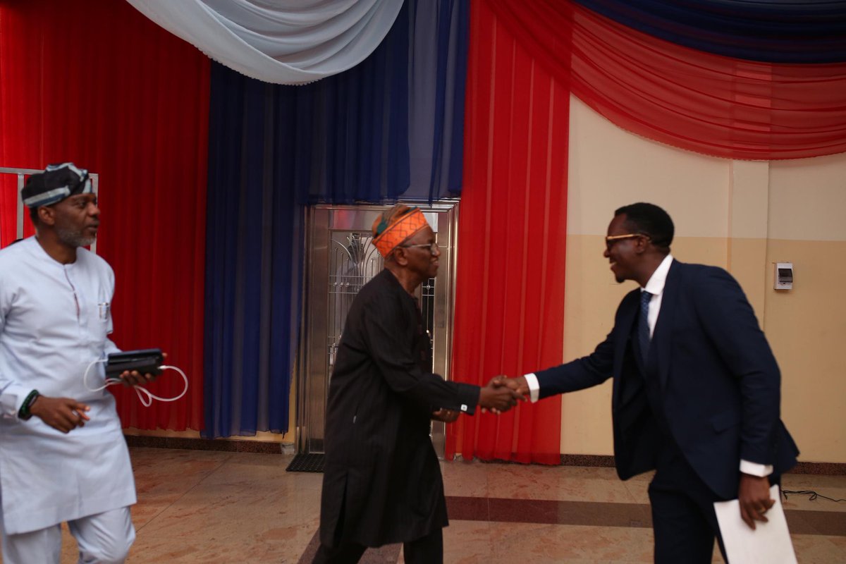 ARC_ESM's tweet image. Arrival of Guests and Registrations at the 4th Leadership Breakfast Meeting

@zukynokeke @lemmosky @idr_kanyin @ekitistategov @Ulera_Ekiti @Fmohnigeria
@OfficialPMGMAN 

#SSTSProject #PPP #PublicHealth #SupplyChain