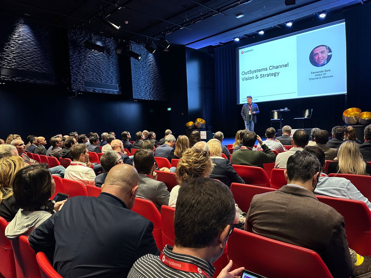 Bonjour from the heart of Paris! 🇫🇷 The energy is electric at the Southern Europe InStep Event by <a href="/OutSystems/">OutSystems</a>!