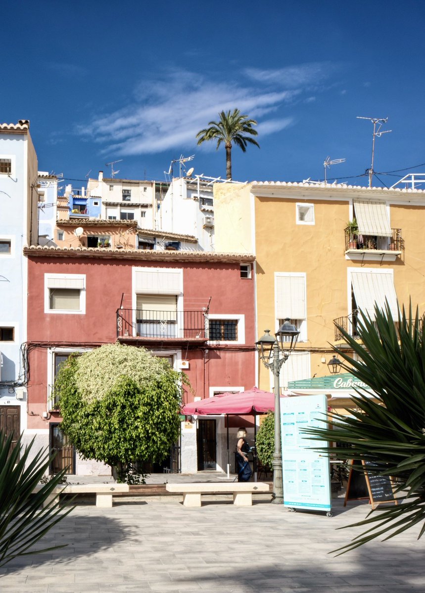 remeife's tweet photo. Nice city of #VilaJoiosa in Spain Captured with #hasselblad #x2d https://t.co/7c1wwBEv1D