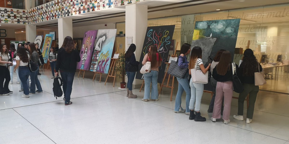 Enric Ortega (@enricot) on Twitter photo Taller i visita a l'exposició del projecte Suicides Joves Parlem a la @FacMagisteri dintre de la setmana d'activitats culturals (SAC) amb el professorat i alumnat de <a href="/ComeniusCEducat/">Comenius Centre Educatiu</a>
+informació suicidesparlem.es
<a href="/caixapopular/">Caixa Popular</a> <a href="/AkoeEducacio/">Akoe Educació</a> Taller i visita a l'exposició del projecte Suicides Joves Parlem a la @FacMagisteri dintre de la setmana d'activitats culturals (SAC) amb el professorat i alumnat de <a href="/ComeniusCEducat/">Comenius Centre Educatiu</a>
+informació suicidesparlem.es
<a href="/caixapopular/">Caixa Popular</a> <a href="/AkoeEducacio/">Akoe Educació</a>