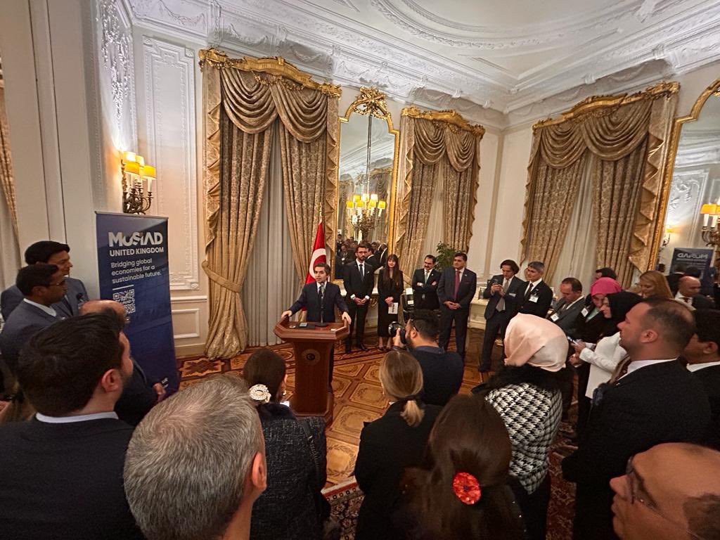 Türkiye Cumhuriyeti Büyükelçiliğimizin himayelerinde MÜSİAD UK ev sahipliğinde D-8 networking etkinliğimizi Londra’da gerçekleştirdik. İlgili ülke büyükelçileri, Türk ve İngiliz milletvekilleri, temsilcilerimiz ve yerli yabancı iş adamlarımızın katılımıyla ticaret konuştuk.