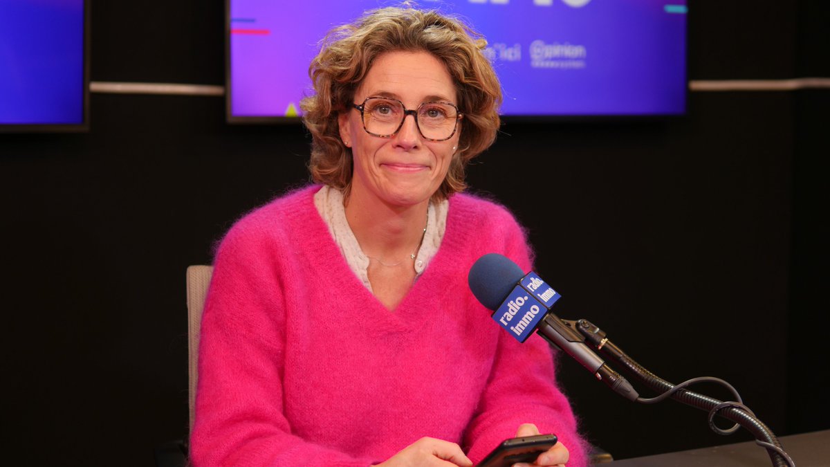 💬 "L'intelligence collective sur Teams, ça ne marche pas. C'est un leurre."

🌟 Découvrez le témoignage inédit d'Anne Griffon, directrice de <a href="/chateauform/">Châteauform'</a> Inside et Marketing Group, en #podcast dans "Le Mag de l'immo" ! ✨

🎧👉 urlz.fr/ouMZ