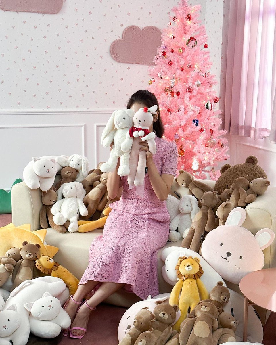 PSH_Philippines's tweet photo. Shinhye IG update 11.17.23 π€
π https://t.co/15tBQqne8y
#parkshinhye #λ°μ ν #γγ―γ·γ #ζ΄δΏ‘ζ #psh #parkshinhyephilippines #ssinz7 #parkshinhyeph #pshph #shinhye #starlightangels #saltent https://t.co/92iQGsV5Tu