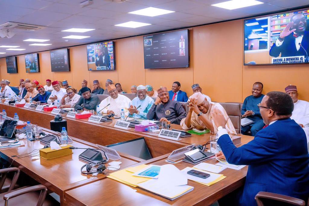 Yesterday, I proudly led my colleagues, the Northwest Governors to Abidjan, Côte d’Ivoire, for a meeting with the President of the African Development Bank (AfDB) Dr. Akinwumi Adesina on utilizing the special agro-industrialization programme.