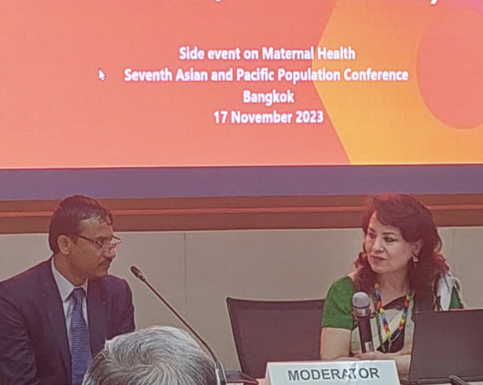 bandanarana2014's tweet image. Pleased to moderate the side event “Harnessing Lessons Learnt on Maternal Mortality Rate “
With Governments from Bangladesh, Nepal , Pakistan &amp;amp; Srilanka  hosted by the Government of Nepal and UNFPA! #ICPD30 #APPC7 @UNFPANepal @UNFPAAsiaPac @UNTreatyBodies