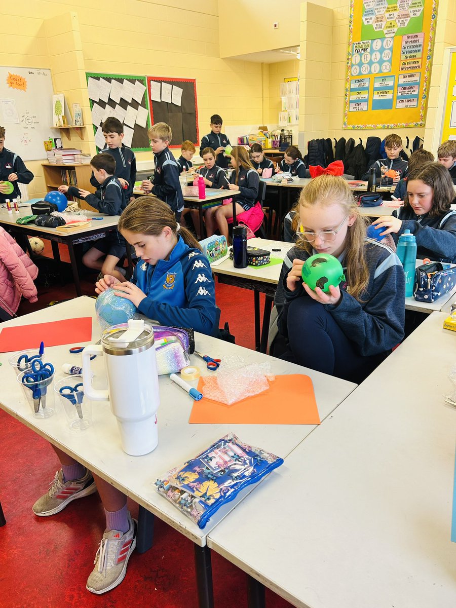 Miss_Howley's tweet photo. A brilliant STEAM lesson from our wonderful Creative Associate @SorohanEvelyn with Rang 5 hands on learning about climate change - perfect for #scienceweek2023 @ns_quin #creativeschools https://t.co/PFaygCwiA6