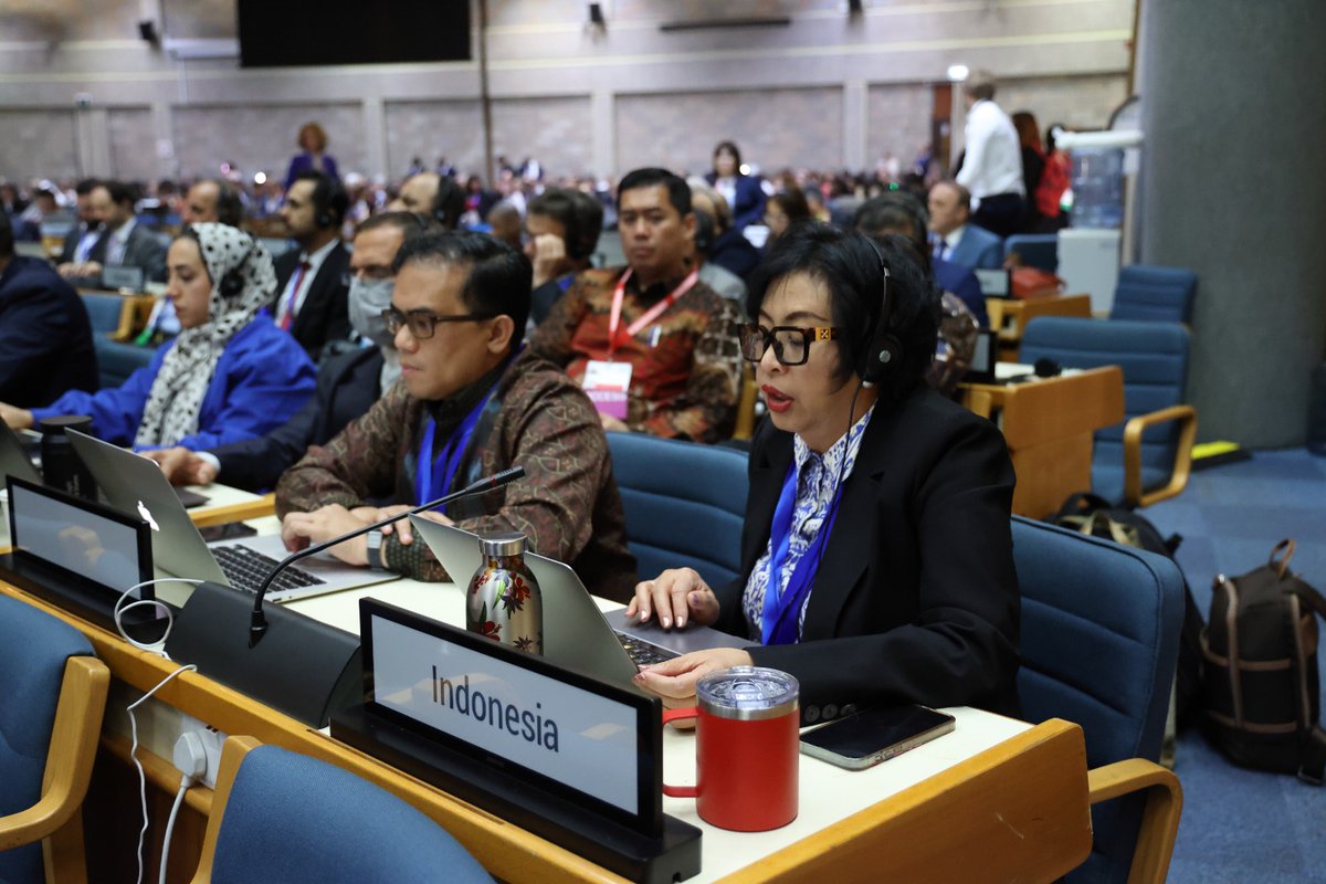 tkn_psl's tweet photo. Intergovermental Negotiating Committe ke-3 (INC-3) sedang berlangsung di  Nairobi, Kenya pada 13 November 2023 hingga 19 November 2023. @KementerianLHK @kemenkomarves @IndonesiaInNBO #INC3 #PlasticTreaty https://t.co/lJk9JAJYH4