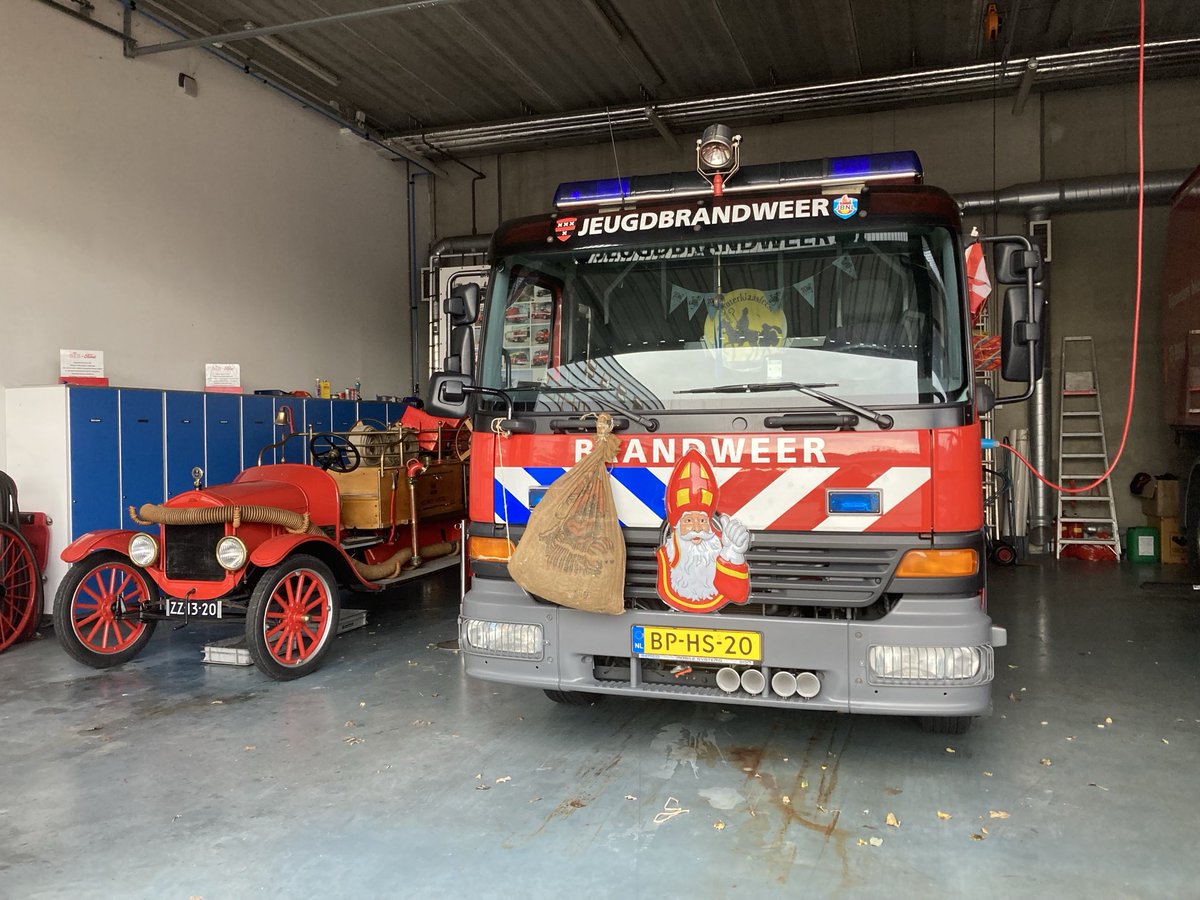 Tijgernest's tweet photo. Kazernequizvraag: waar is β¦@Tijgernestβ© nu? #pakjesboot #sinterklaas https://t.co/jzvTE5zavC