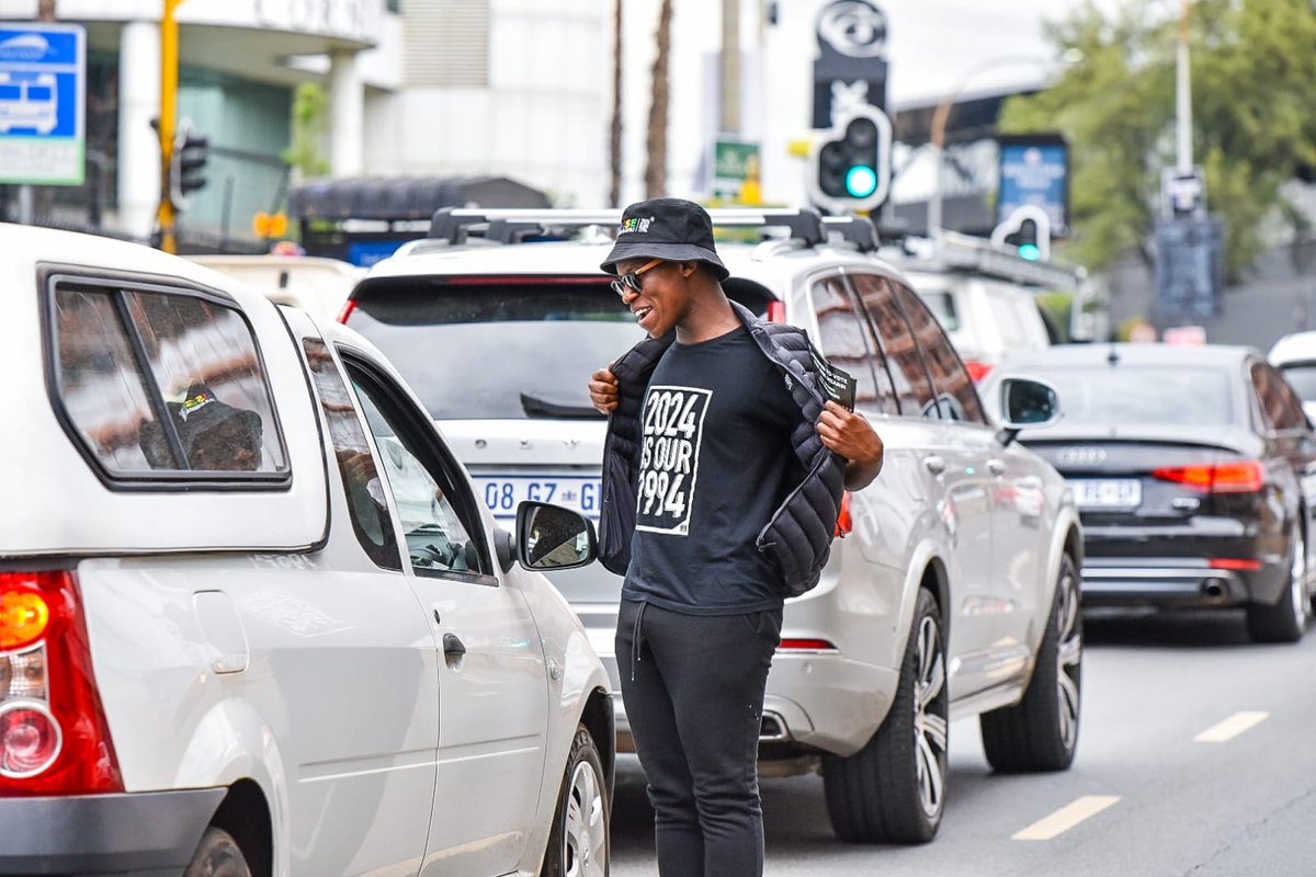 Rise_Mzansi's tweet photo. #RISEMzansi We have an opportunity to reset South Africa.
The IEC's voter registration weekend is this Saturday and Sunday.
Let's be counted.
#RegisterToVoteRISEMzansi
#RISEAndRegisterToVote #2024IsOur1994 https://t.co/odeSVWDWv4