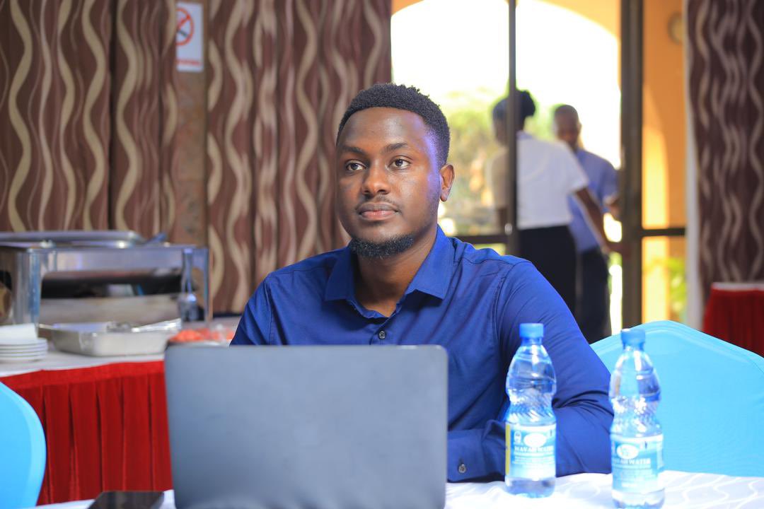 hassanmask001's tweet photo. Stability&control in family planning decisions matter.Opting for vasectomy,not only supports contraception goals but also acts as a preventive measure against hereditary conditions as Huntington's Choreaβa progressive neurological disorder-@Dreadful45
#WVD2023 #MENPLUSUG https://t.co/UJ4Jy15Xv0