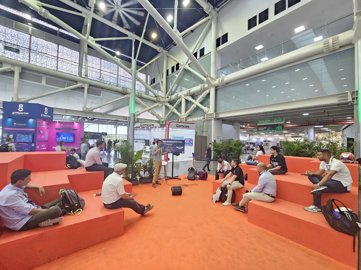 colombiaintelig's tweet image. ¡ÁGORA DEL CONOCIMIENTO! #FISE2023
@colombiaintelig @FISE_Colombia
Finalizamos nuestro 3️⃣er día lleno de conocimiento junto con @EPMestamosahi
@ANHColombia @batx @abb
Muchas gracias a todos los participantes y asistentes⚡️