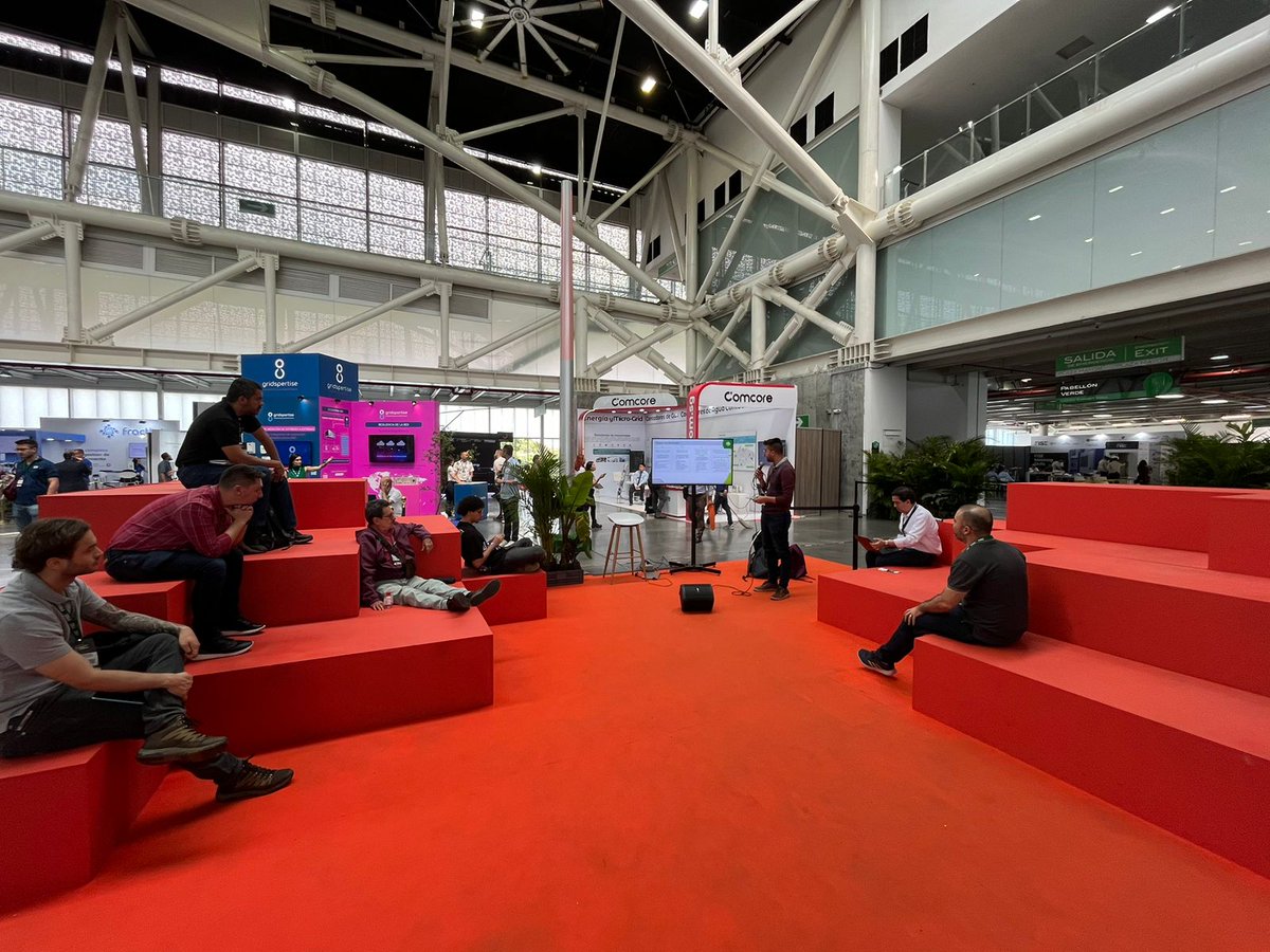 colombiaintelig's tweet image. ¡ÁGORA DEL CONOCIMIENTO! #FISE2023
@colombiaintelig @FISE_Colombia
Finalizamos nuestro 3️⃣er día lleno de conocimiento junto con @EPMestamosahi
@ANHColombia @batx @abb
Muchas gracias a todos los participantes y asistentes⚡️