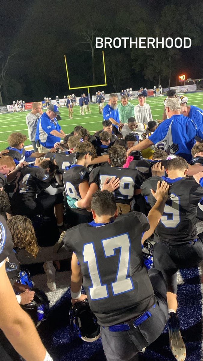 And that’s a WIN for the Georgia Force in the American Homeschool Football Championship Playoff! It was a 28-12 victory against the Louisiana Kings. We’ll be back on Saturday for the CHAMPIONSHIP!! 🏆💍