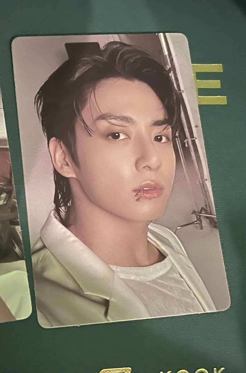 xtinajjk's tweet photo. Trading these for other Jungkook Golden pcs ! DM me if interested 💜 #bts #btsarmy #btsjungkook #jeonjungkook #jk #jjk1 #bangtan #pctrading https://t.co/0Tl8ggX5Bs