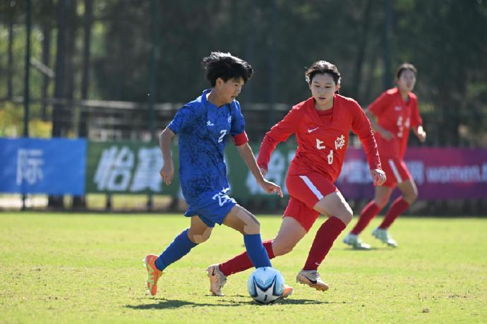 ChinaWfootball's tweet photo. #SteelRoses #Chinagirlsfootball
#CYFL today ❤️ https://t.co/yjKr5TylP9