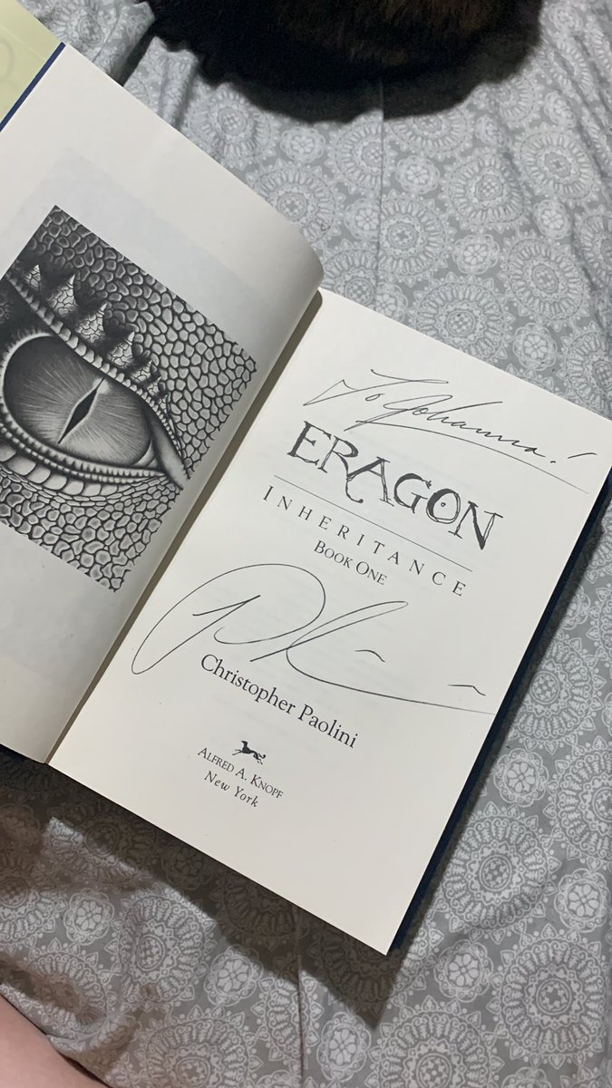 Ruffpower95's tweet photo. After four hours and wonderful conversations with other book lovers. I finally got to meet @paolini ! He is the creator and story teller of the Inheritance series. He even said my name was pretty 🥰. I used my full name this time lol https://t.co/5f5OsSP2x3
