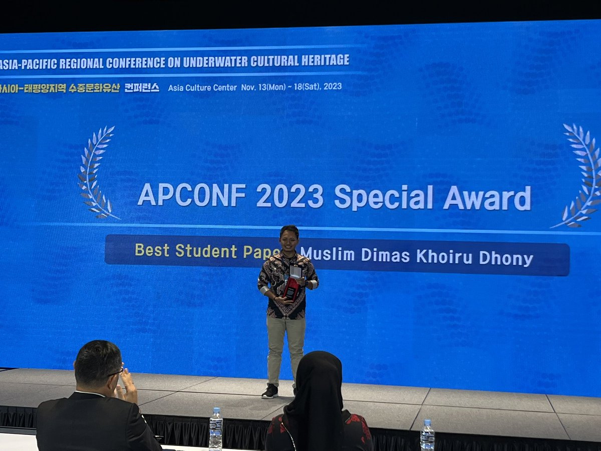 AsiaUch's tweet photo. Huge congrats to the winners of best papers at both the student (Muslim Dimas) and senior level! #APCONF2023 https://t.co/YHu13ZYoii