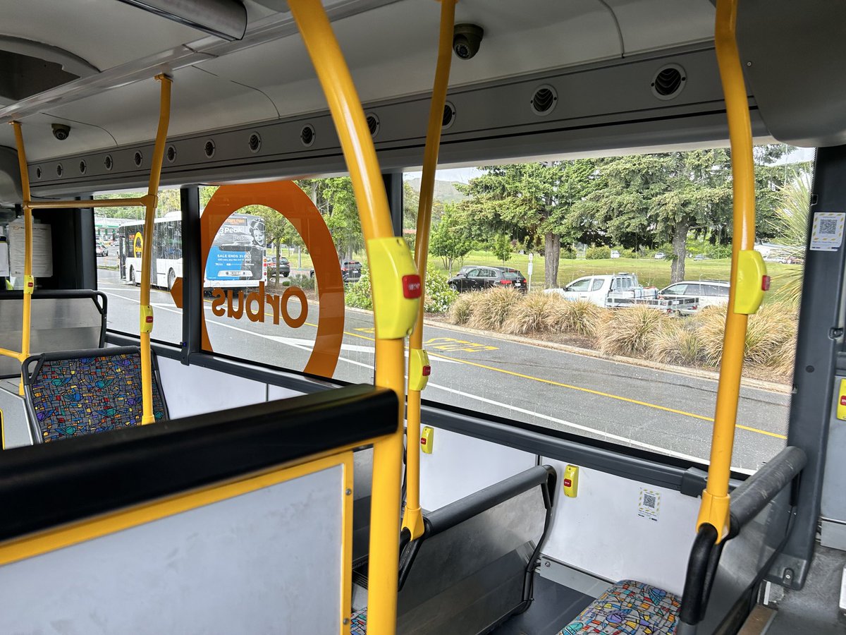 5.50 bus - Frankton to Arrowtown- rush hour traffic - but here I sit in glorious isolation.