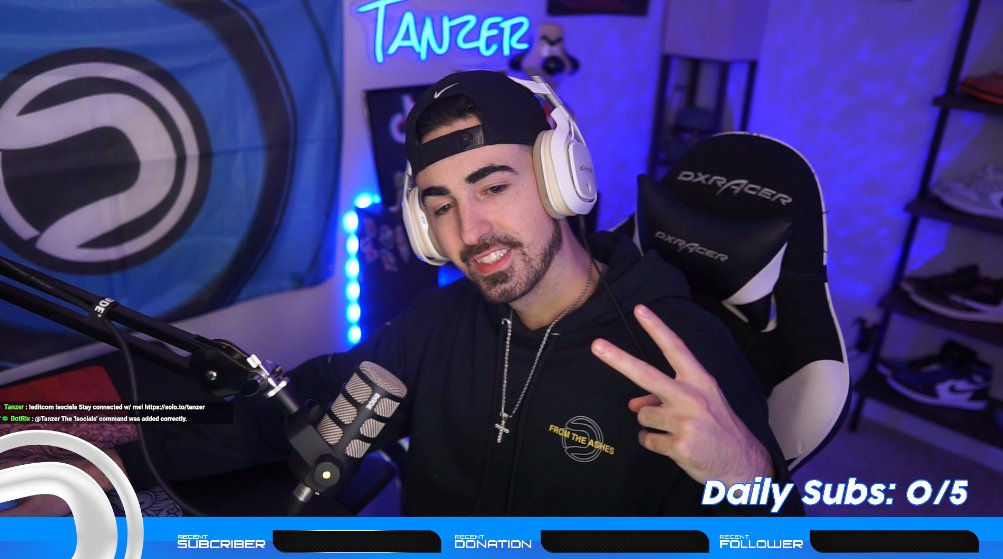 Late Night #MW3 Trickshotting 🎯

KICK.COM/TANZER
KICK.COM/TANZER
KICK.COM/TANZER