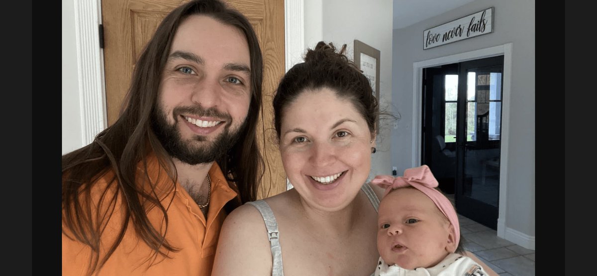 Everyone needs to call CPS because MY GOD THIS POOR CHILD. #twinflames #escapingtwinflames