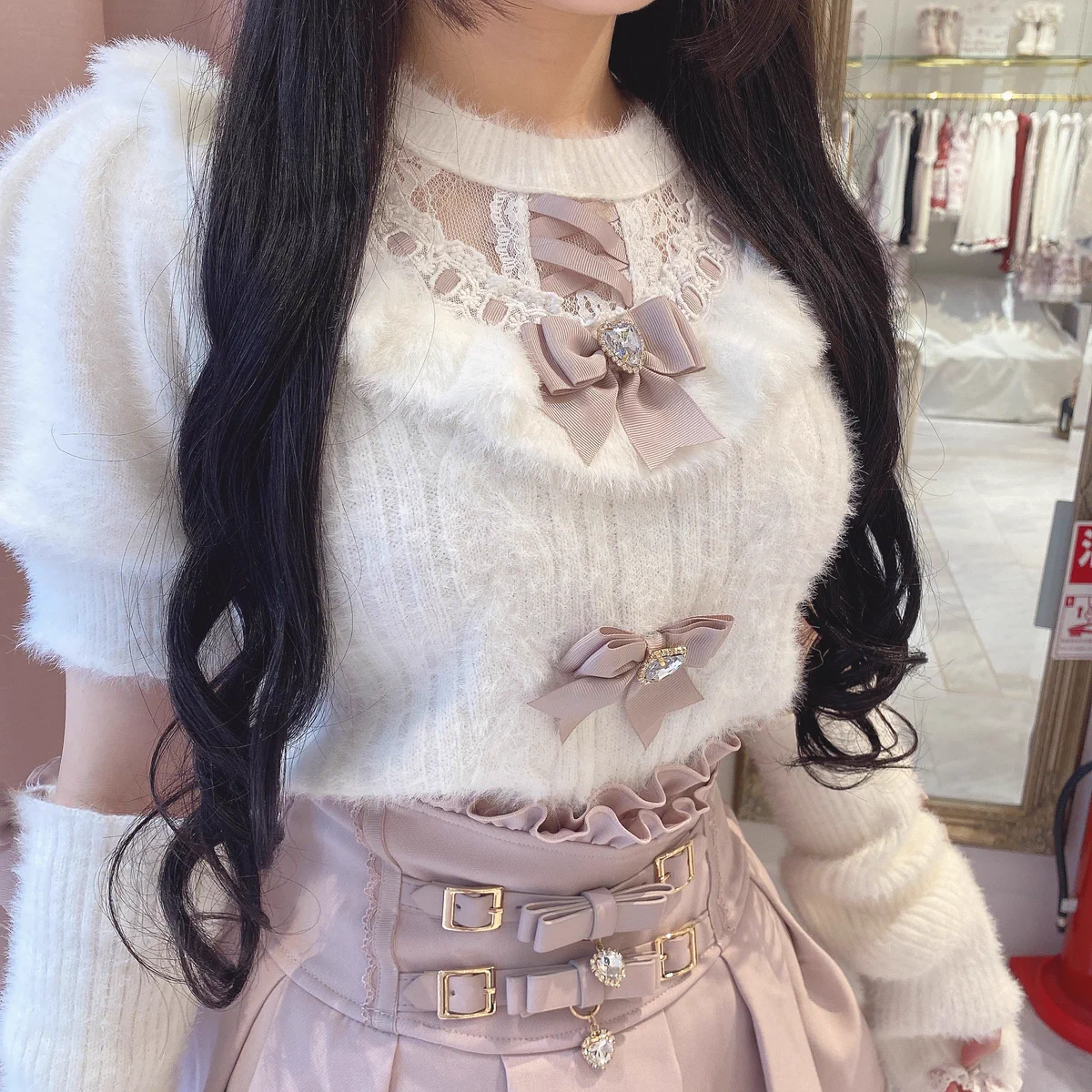 F_HFnIjacAAGiRP?format=webp&