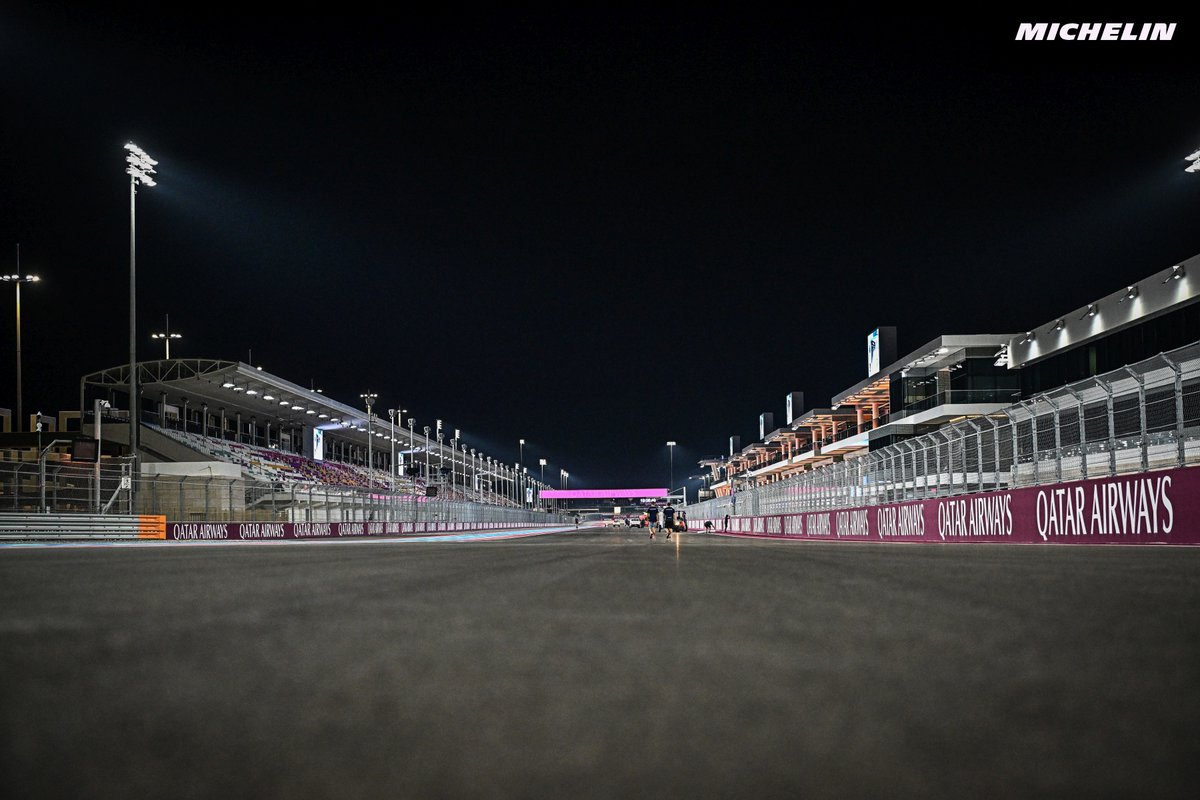 El próximo Grand Prix de #QatarGP 🇶🇦 de @MotoGP 🏁, promete ser una experiencia única y desafiante para pilotos y equipos. @Michelin_Sport 🇫🇷 #MICHELINPower
acortar.link/Omt060