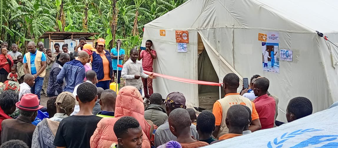 drc_tpo's tweet photo. Bonne nouvelle pour le Sud-Kivu !
Plus de 900 ménages déplacés pourront désormais bénéficier des soins de #santé vitaux grâce à une clinique mobile inaugurée par @UNFPARDC et #TPODRC à #Muchibwe. Cette avancée est cruciale pour la santé communautaire. https://t.co/8bkckumgDb