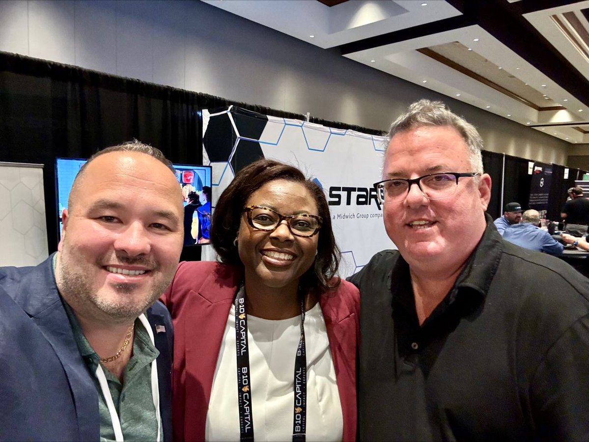 midwichUS's tweet image. ✨ Team #Starin has been crisscrossing the country, making waves at events that left a lasting impact! 🚀 Here&apos;s a glimpse of our incredible journey:

- Barco Roadshow in #Brooklyn
- #TotalTechSummit #LasVegas
- #CTI  National Sales Event in #StLouis 

#avtweeps #proav #success