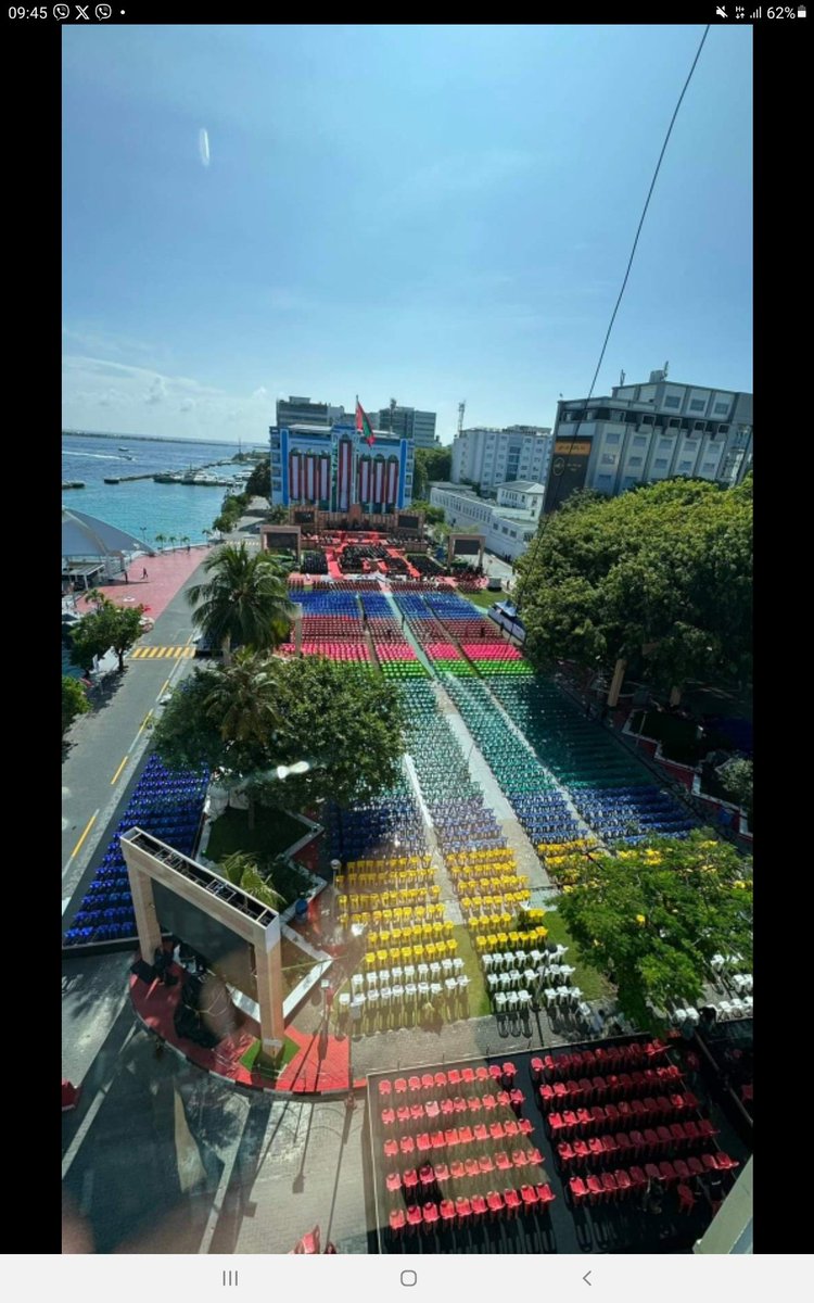 siruarts's tweet photo. Mivarah gondi jehi iruves dhauvathu card eh ves nulibunu 😂 https://t.co/ajG8TonCEi