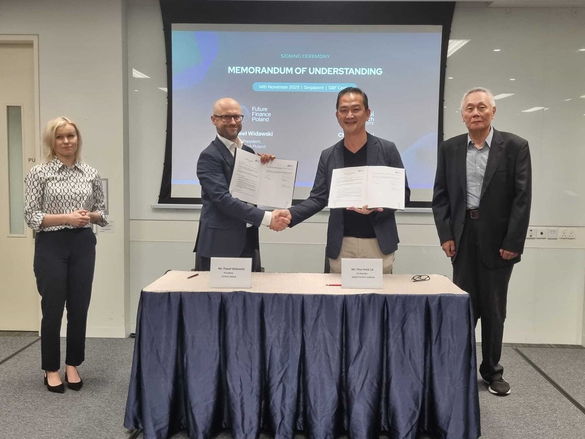 Poland-ASEAN Fintech Forum, a collaborative effort by <a href="/PKOBP/">PKO Bank Polski</a>, <a href="/PAIH_pl/">PAIH</a>, <a href="/FinTechPoland/">FinTech Poland</a> , <a href="/GFIfintech/">Global Fintech Institute (GFI)</a>, and <a href="/ApexBizChamber/">Singapore Business Federation</a> , marked a milestone in 🇵🇱🇸🇬#fintech cooperation🤝 

A significant MoU was inked during the event opened by 🇵🇱 Charge d'affaires <a href="/KorchutIlona/">Ilona Korchut</a>