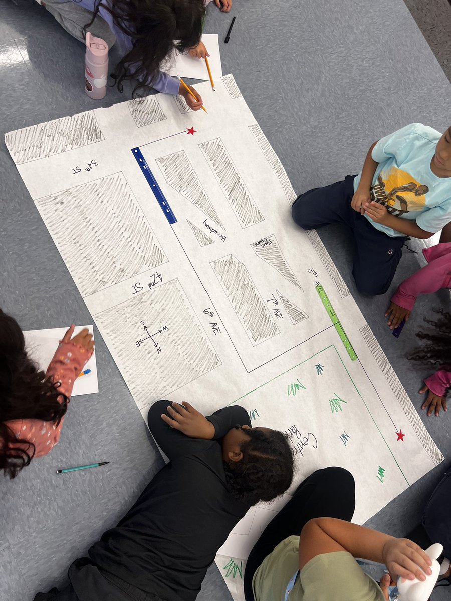 mrs_lmunoz's tweet photo. A @birdbraintech Finch Parade! 3rd grade students from Ms. Hicks’ class measured the lengths of each path segment and programmed Finch to follow the Thanksgiving Day parade route. #CSinCSD @TOCS_Principal @chaix_mike @gdiazz https://t.co/zvqVyJorkP