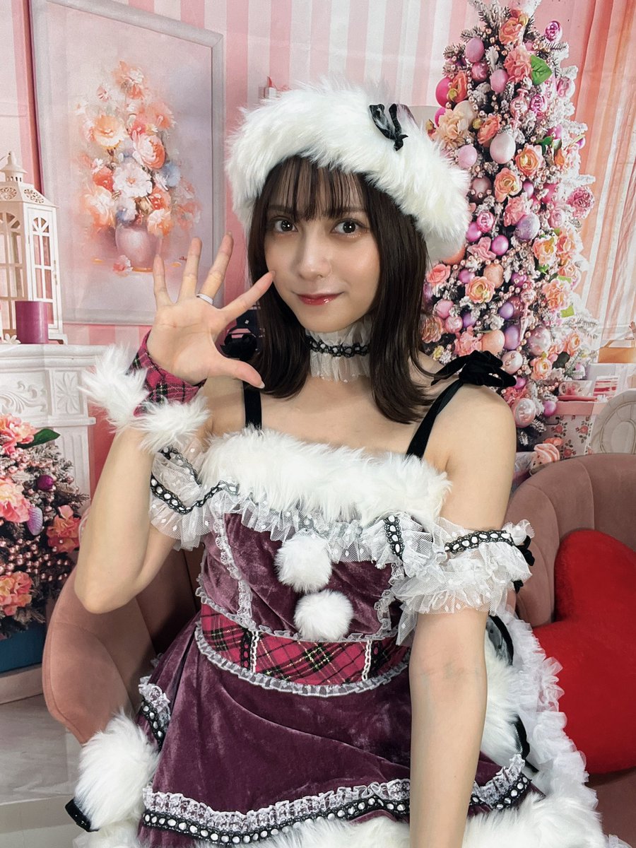 クリスマス宿題チェキ 撮影ちゅう〜 この衣装はブロマイドにもアクスタ