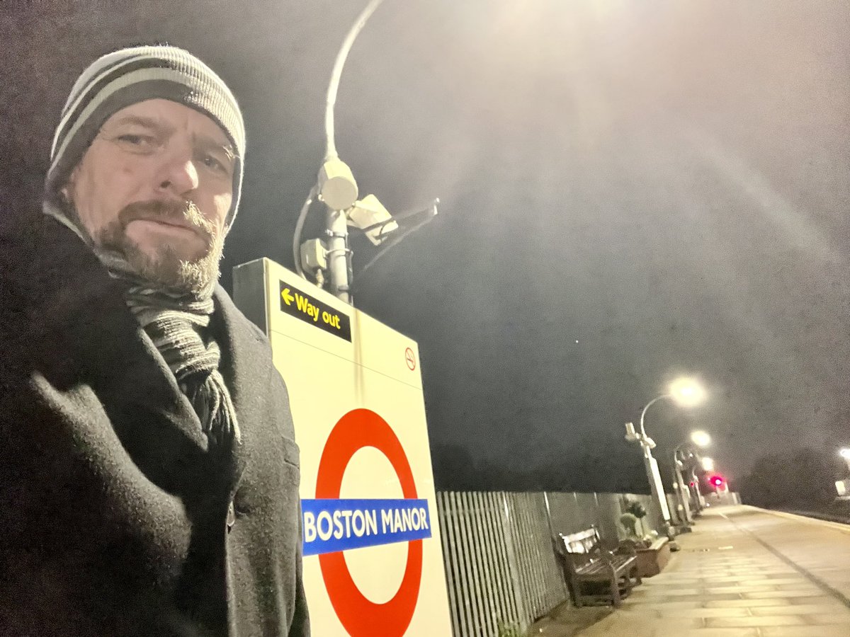 GrahamStretch's tweet image. This feels way too early…

On way to Manchester for @UKCPA #UKCPAConf. At least I’ll get a seat on the tube 🚇 

ukclinicalpharmacy.org/conference-202…