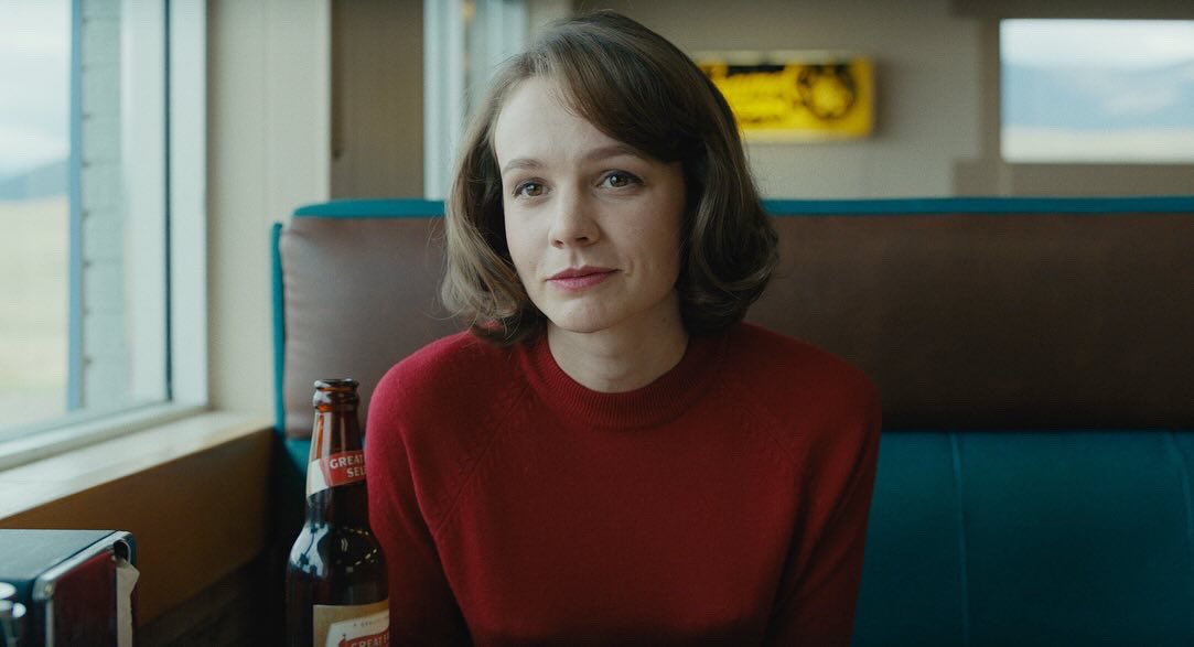 “첫눈이 오면 아빠가 돌아오실 거야” 첫눈이 내리는 오늘, 생각나는 영화 폴 다노 감독의 <와일드라이프> VOD로 만나보세요❄️ #캐리멀리건...